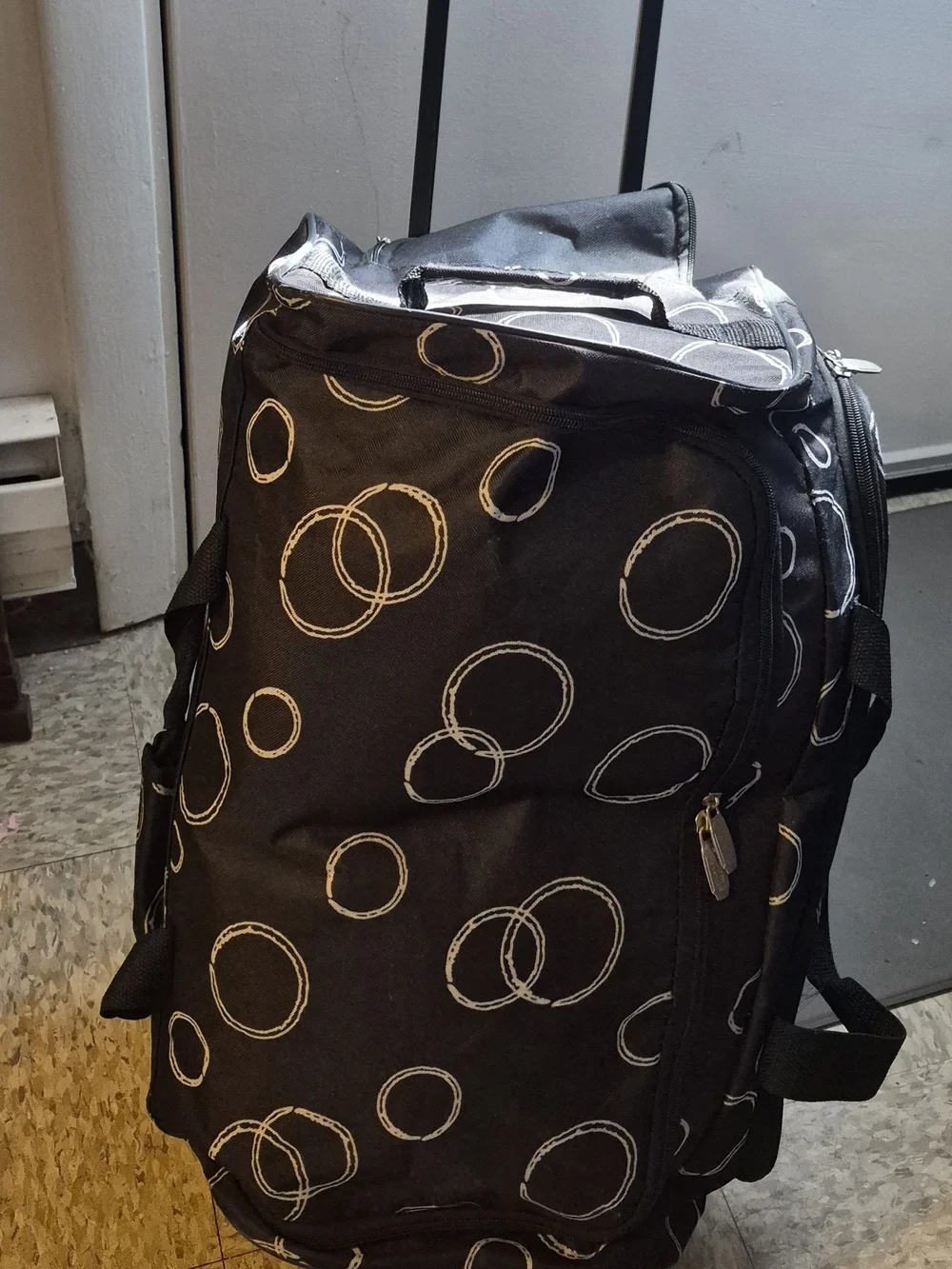 Sonoma Black/White Infinity Circle Rolling Woven Nylon Duffle Travel Bag